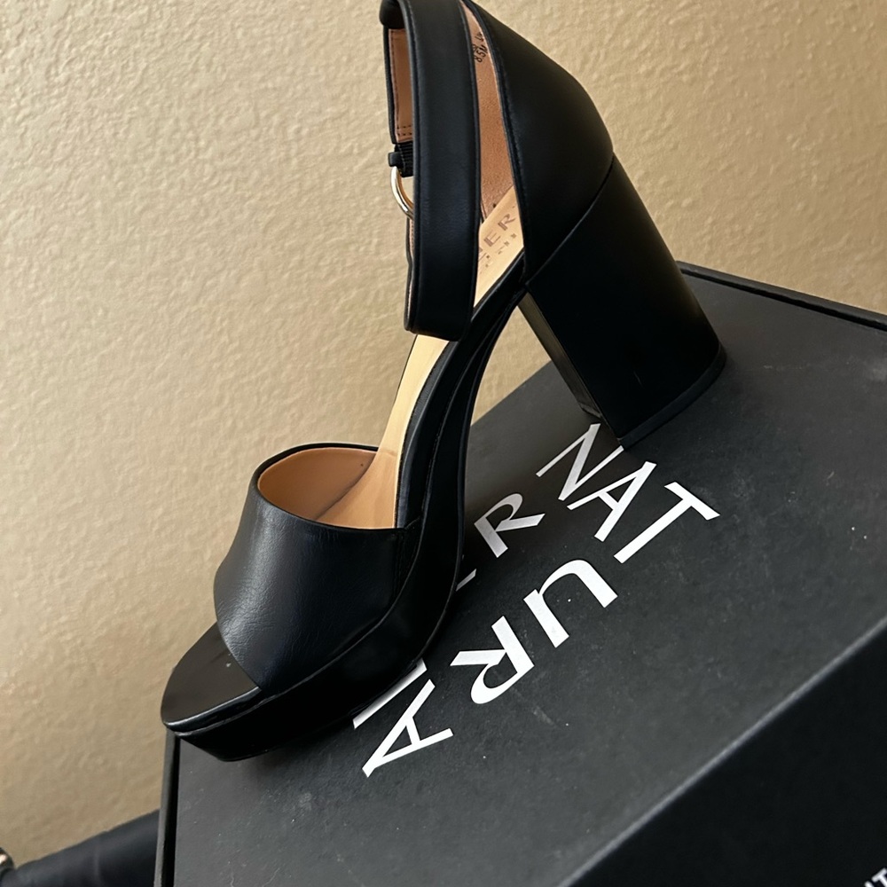 Naturalizer Black Block Heel Sandals